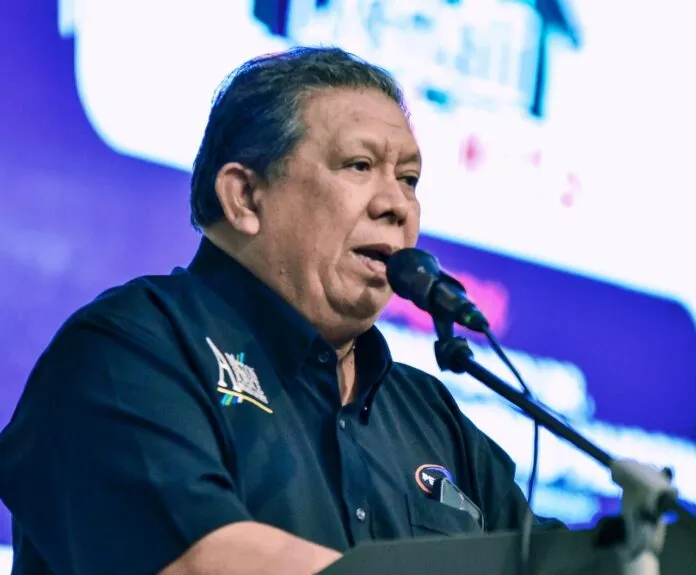 Dalam ucapan beliau, Mohd Shahar yang mempunyai latar belakang membesar di kawasan FELDA Panching Selatan, Kuantan, Pahang turut menyentuh kebimbangan terhadap penglibatan golongan muda di kawasan FELDA dengan masalah dadah.