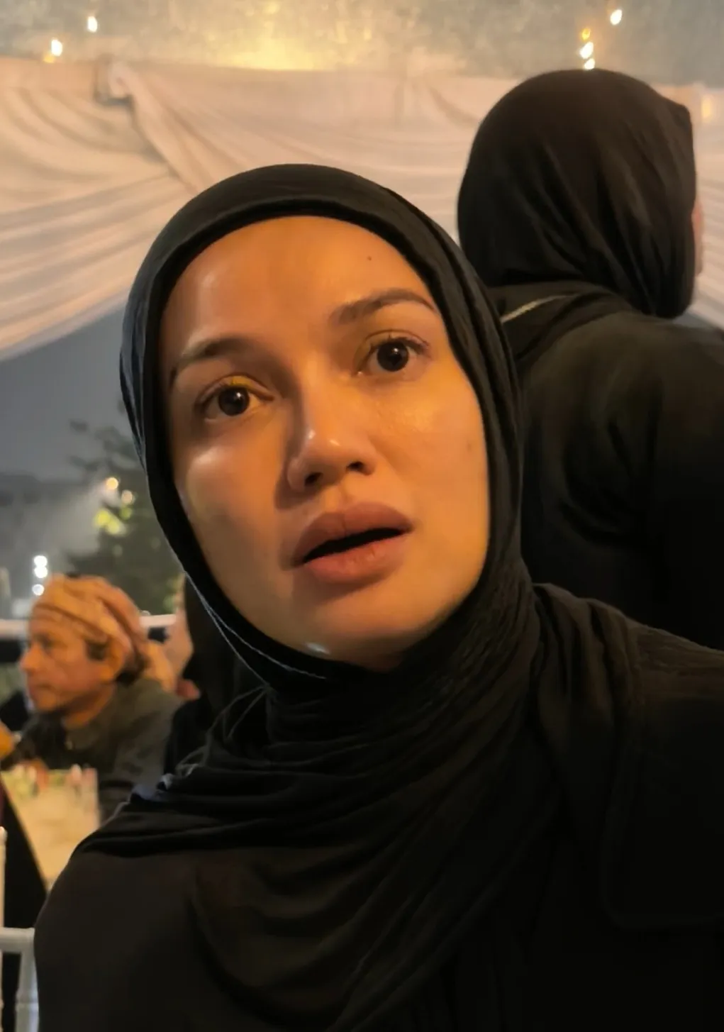 kalau nak mencari pasangan, saya lebih melihat kepada keserasian mentaliti dan frekuensi itu. 