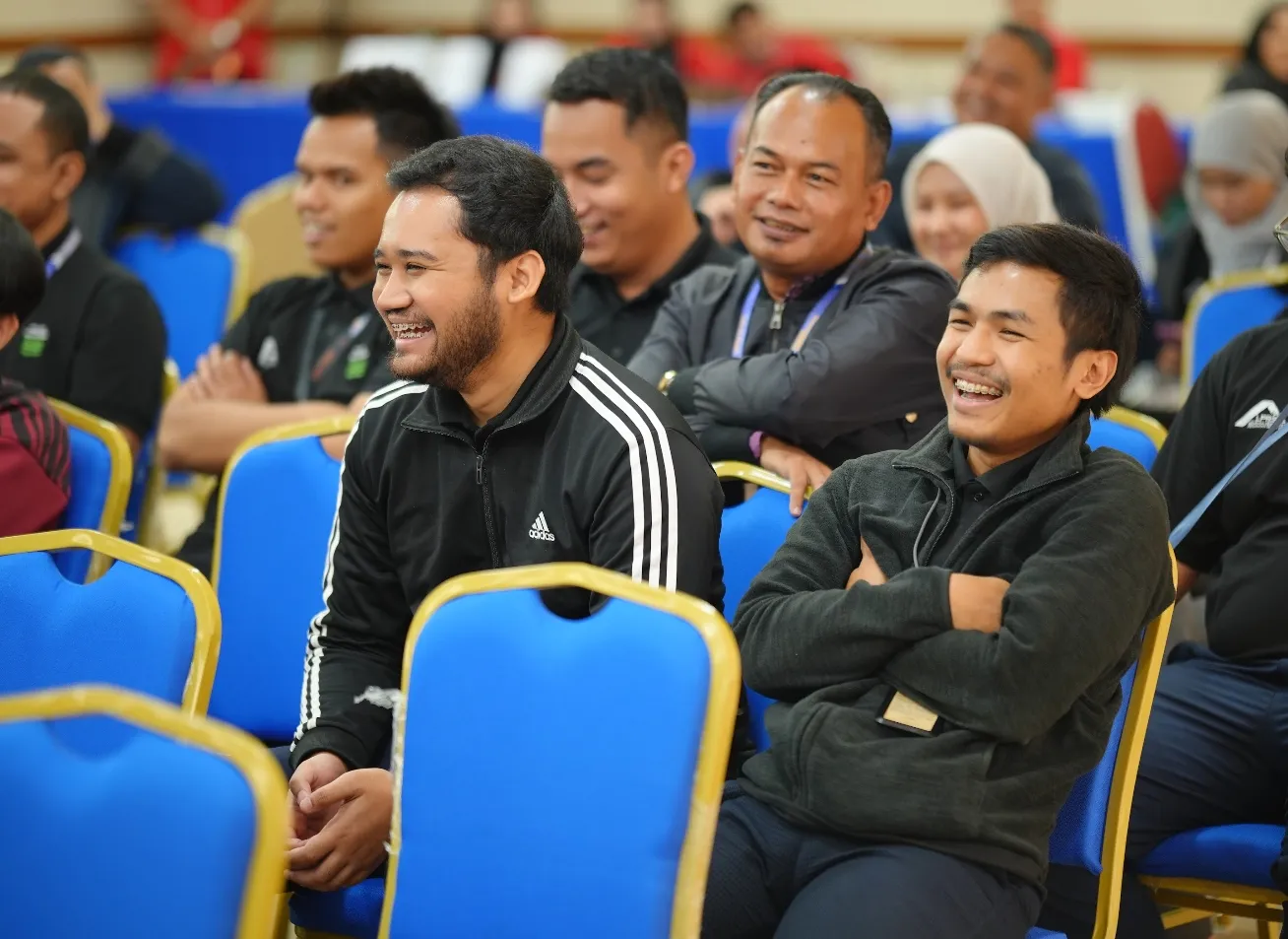 Pakar terapi emosi, Dr Hisham Dzakiria menegaskan sikap mengambil berat tidak semestinya memerlukan tindakan besar. 