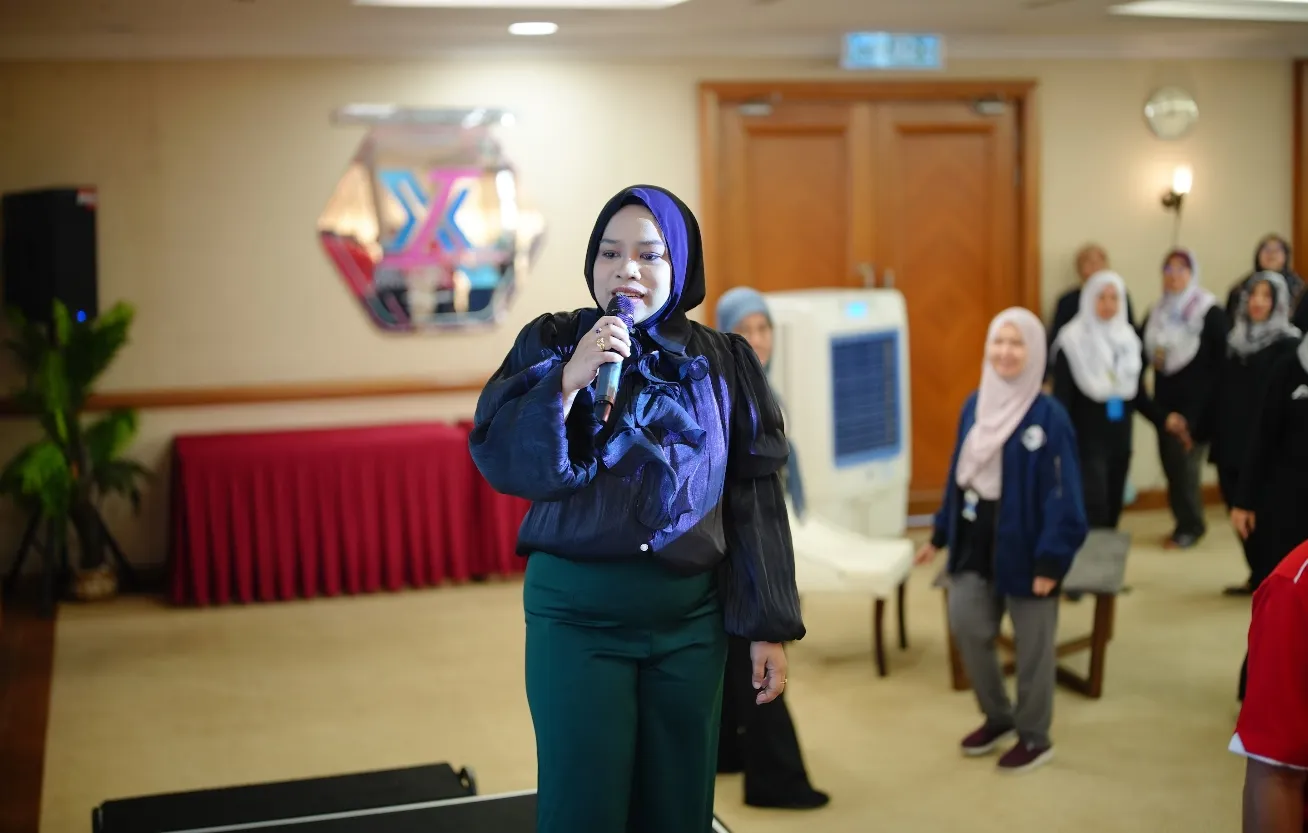 Pakar terapi emosi, Dr Hisham Dzakiria menegaskan sikap mengambil berat tidak semestinya memerlukan tindakan besar. 