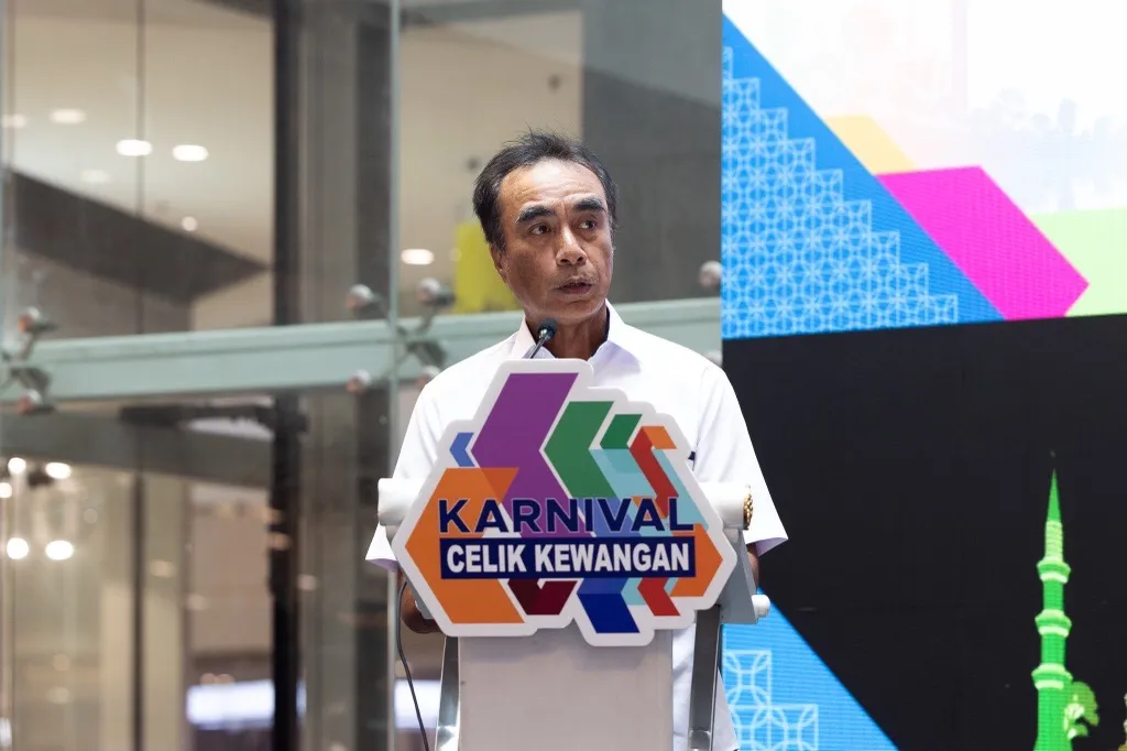 Timbalan Gabenor Bank Negara Malaysia (BNM), Adnan Zaylani Mohamed Zahid.