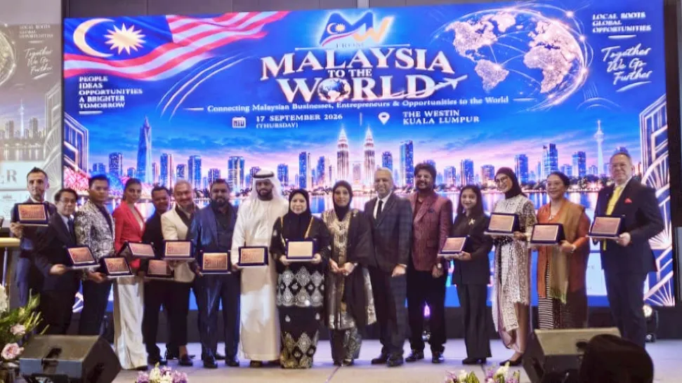 Menariknya, She Chose to Rise tidak hanya berkisar mengenai kejayaan, sebaliknya Zairita memilih untuk berkongsi sisi kehidupan yang pernah jatuh, kecewa dan terluka