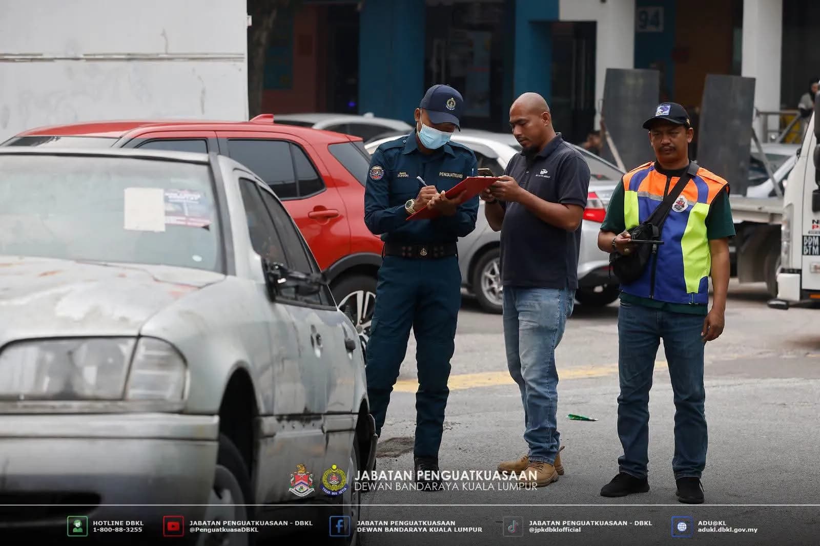 kesemua 21 kenderaan berkenaan dipindahkan ke Setor Kenderaan Depoh Lembah Pantai untuk penyimpanan sementara sebelum proses pelupusan dilakukan mengikut prosedur ditetapkan.