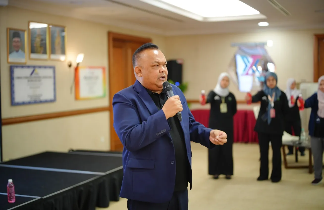 Pakar terapi emosi, Dr Hisham Dzakiria berkata, kesilapan lalu tidak semestinya menentukan masa depan seseorang,