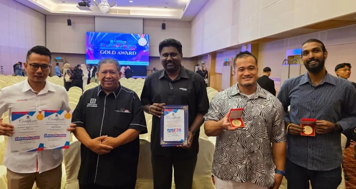 Hafizi Harun, Sattish dan Linges memenangi Pingat Emas bagi Modul SPARC iaitu Structured Pengasih Addiction Recovery Coach serta Razman Rahmat memenangi Best Poster Presentation Award. Dengan kemenangan ini membuktikan bahawa Pengasih Malaysia layak diiktiraf sebagai Pusat Rawatan dan Pemulihan yang menggunakan Pendekatan Rawatan berasaskan Amalan Terbaik dalam Pemulihan.