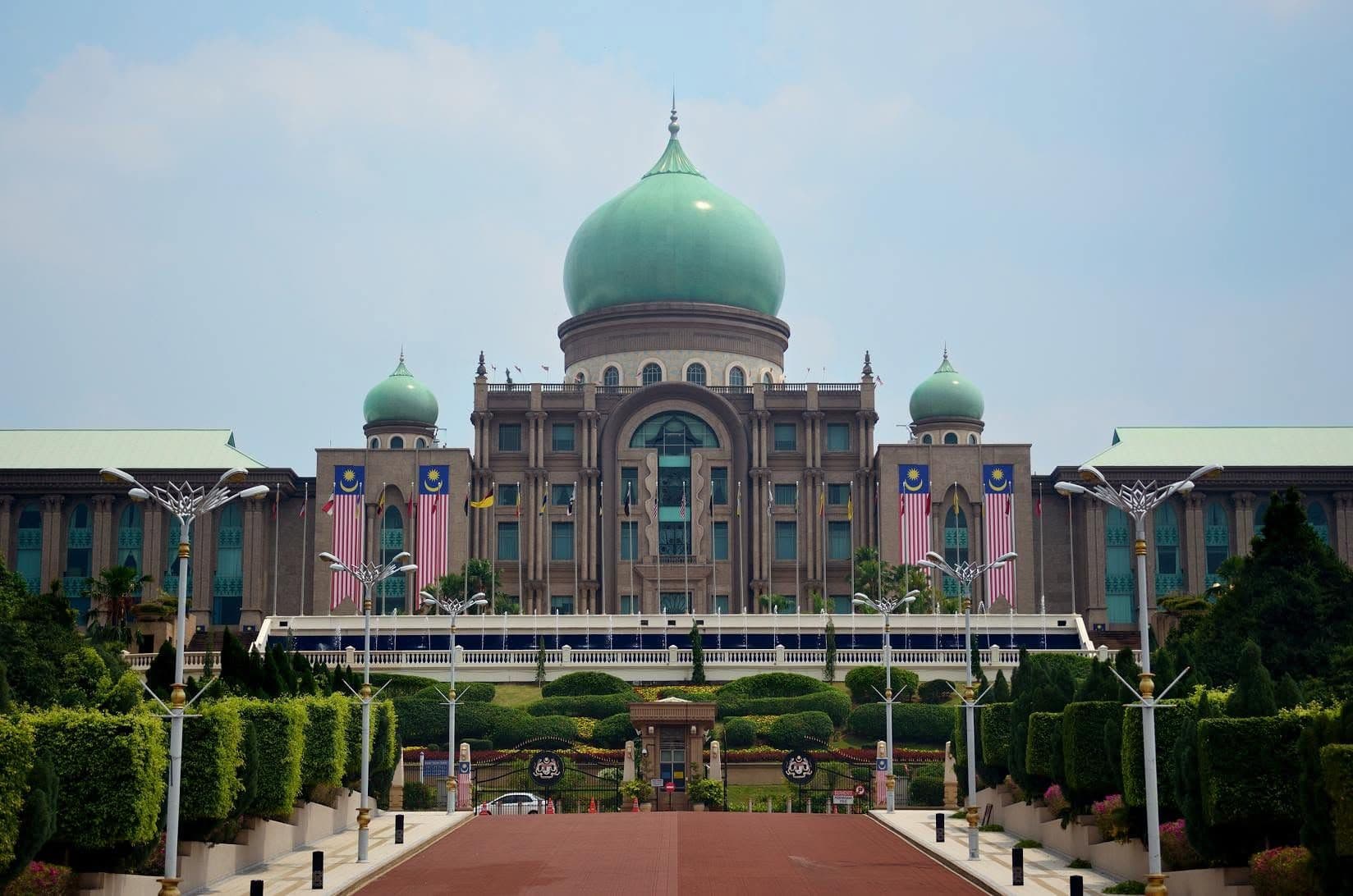 Pejabat Perdana Menteri di Putrajaya.