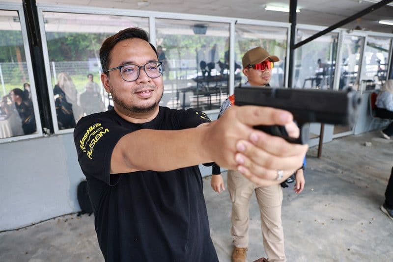 Antara wakil media yang menyertai Program Menembak SPRM Bersama Media 2026 di Maktab Penjara Malaysia.