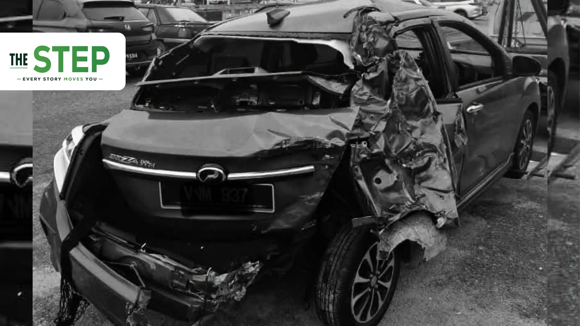 Menurut Fadhlina, kedua-duanya merupakan antara wajah yang cukup dikenalinya setiap kali beliau berkunjung ke kampung angkatnya di Kuak Hulu, Perak.