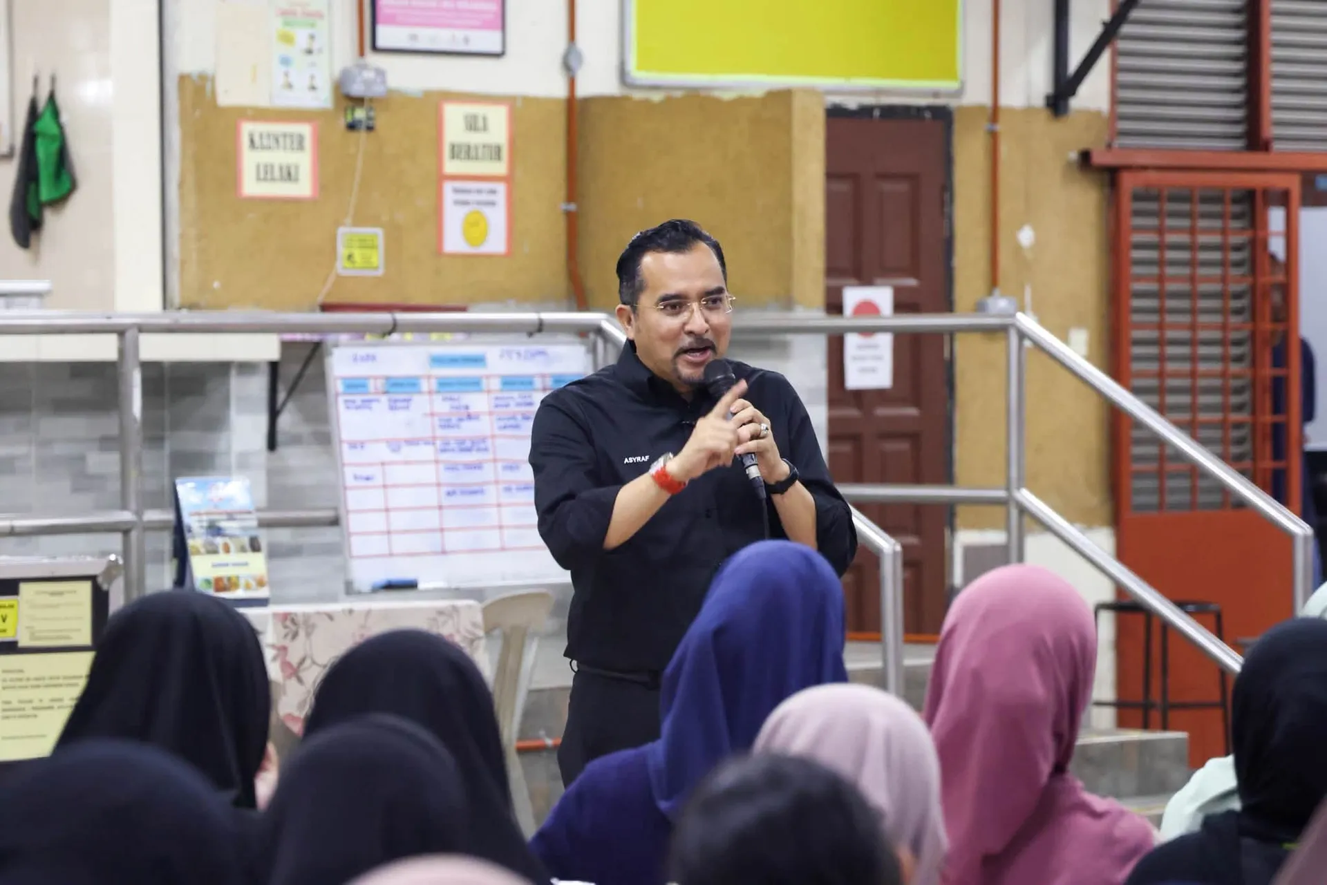 Asyraf Wajdi Dusuki.