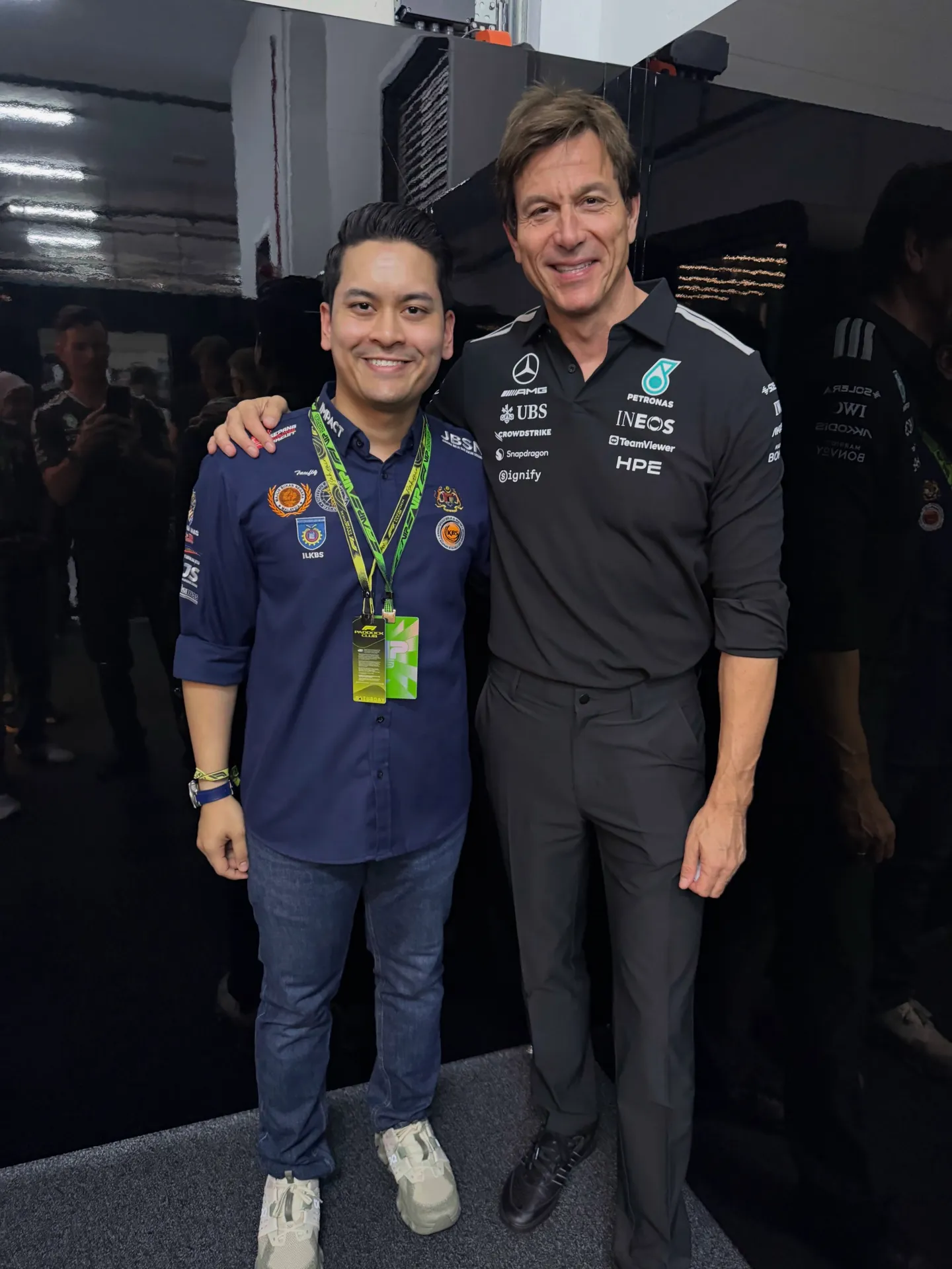 Dr. Mohammed Taufiq Johari sempat bertemu Toto Wolff, Team Principal & CEO Mercedes-AMG PETRONAS F1 Team.