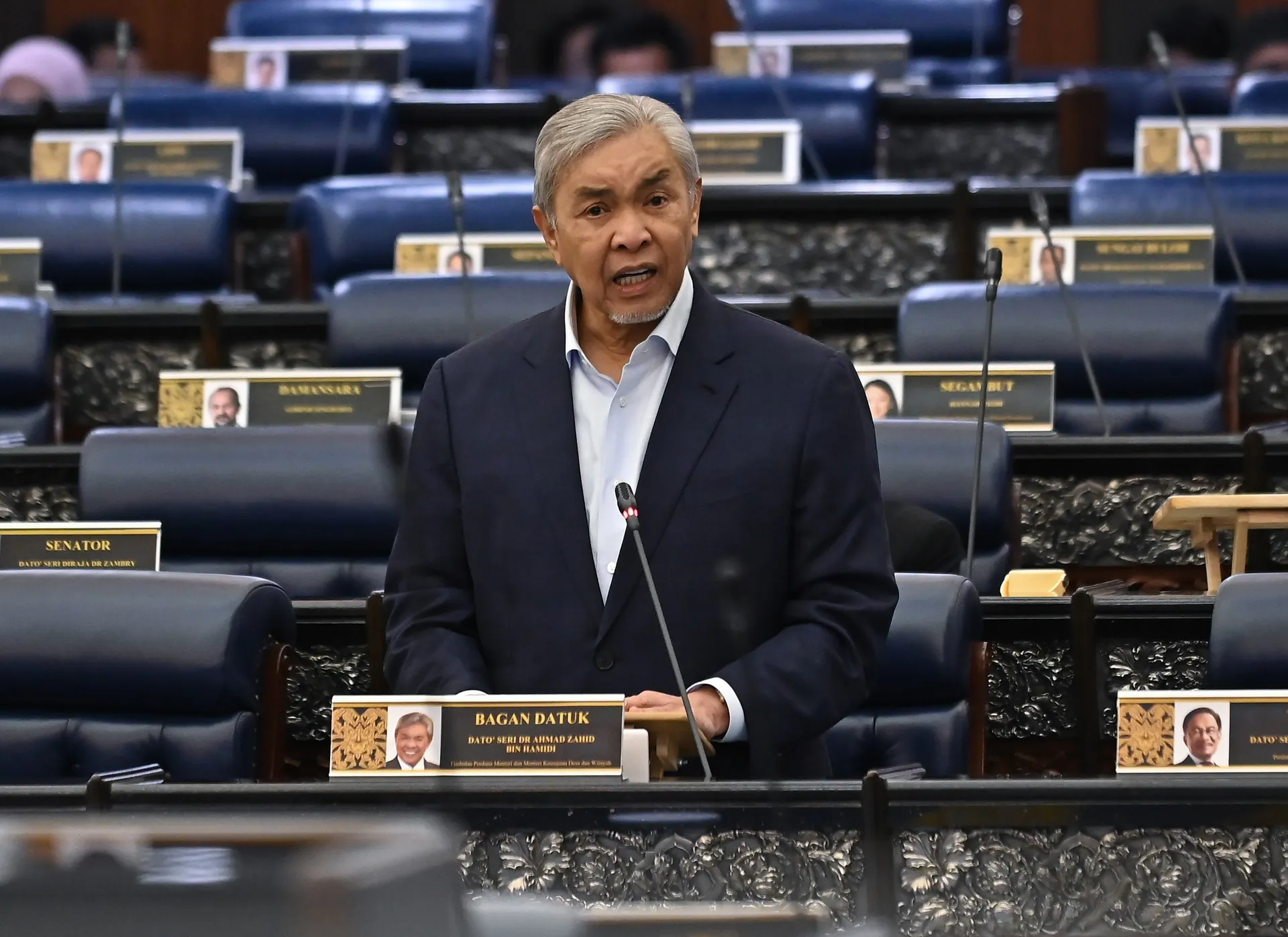 Timbalan Perdana Menteri merangkap Menteri Kemajuan Desa dan Wilayah, Datuk Seri Dr. Ahmad Zahid Hamidi.