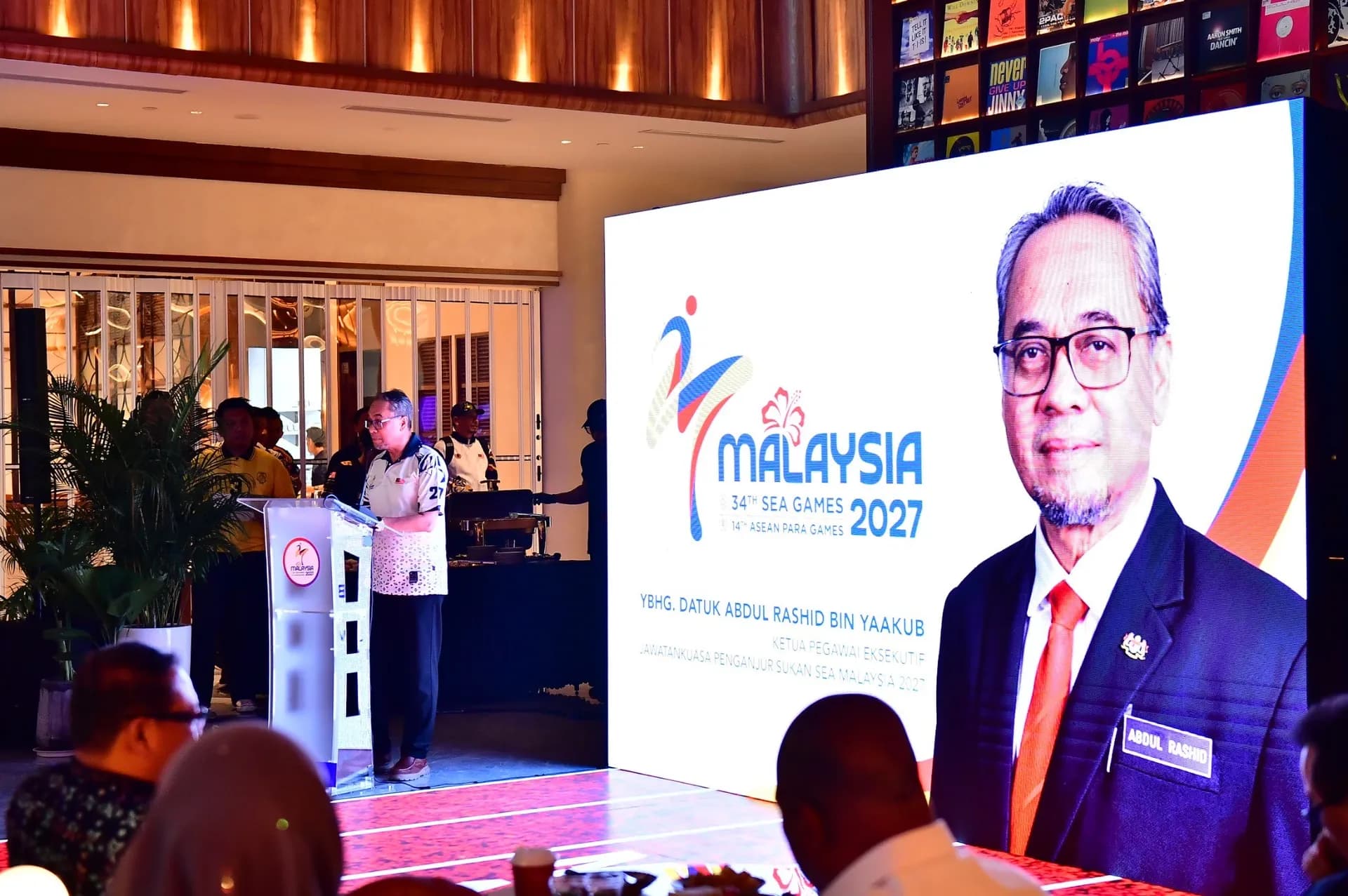 Ketua Pegawai Eksekutif MASOC 2027, Datuk Abdul Rashid Yaakub ketika pelancaran Jelajah Promosi Sukan SEA ke-34 dan Sukan Para ASEAN ke-14.
